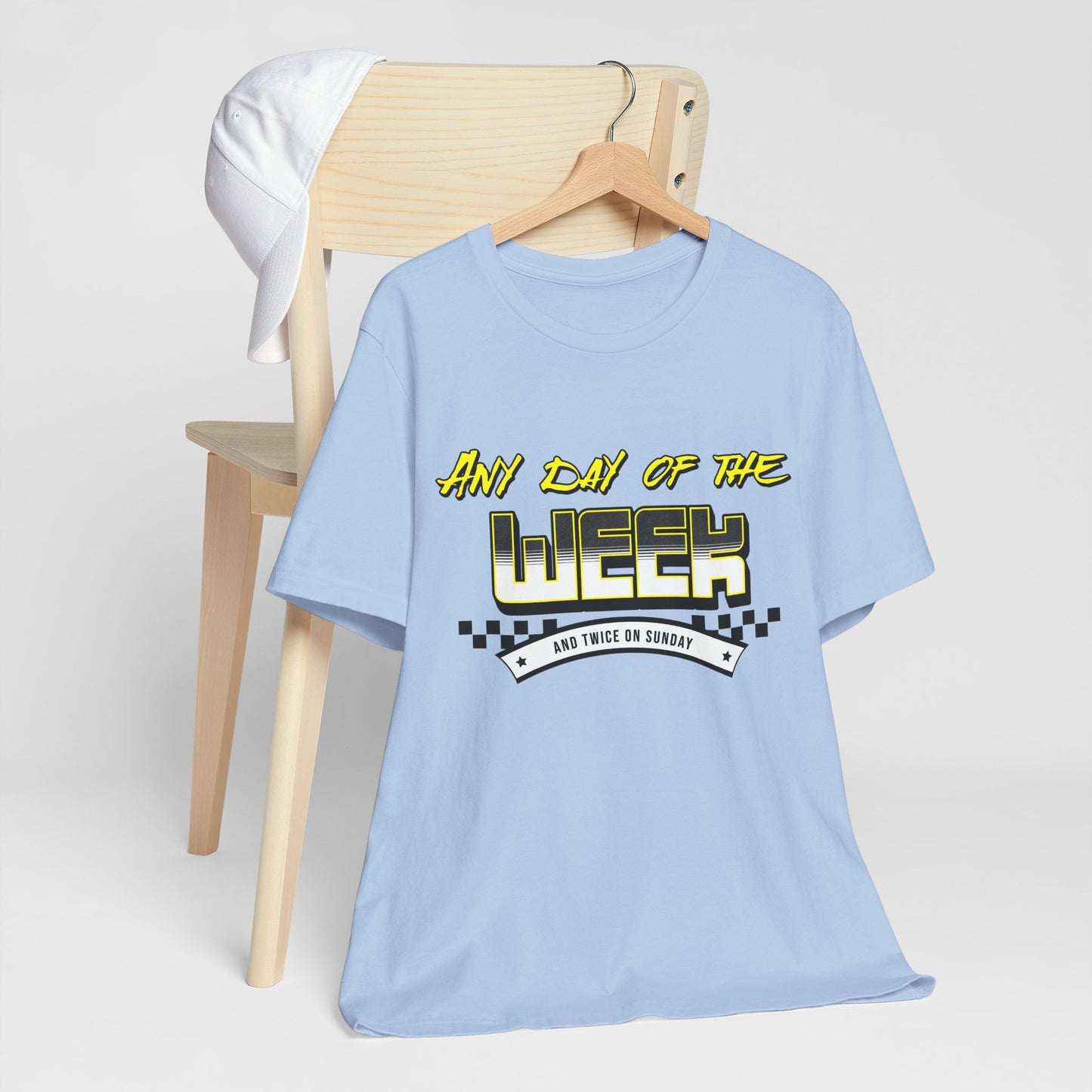 Sunday Vibes T-Shirt mit „Jeder Tag der Woche und zweimal an einem Sonntag“