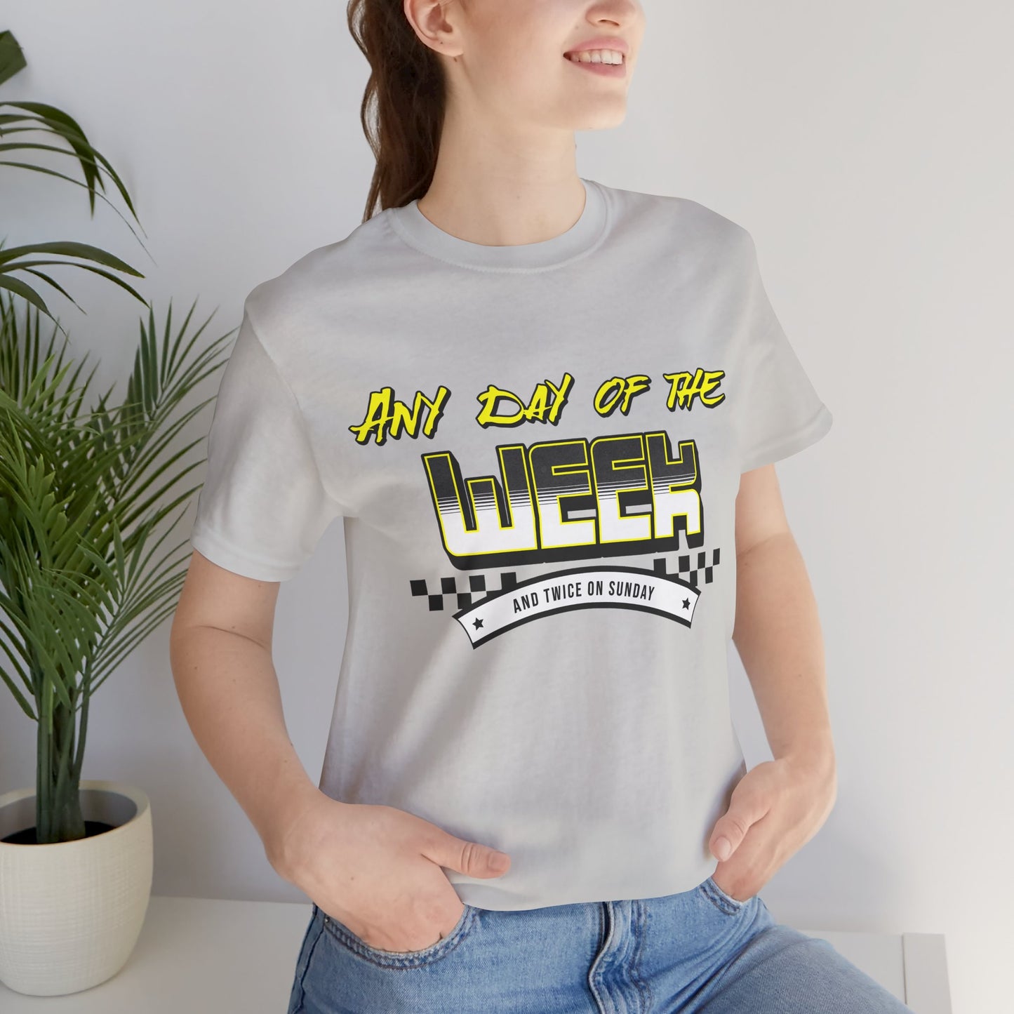 Sunday Vibes T-Shirt mit „Jeder Tag der Woche und zweimal an einem Sonntag“