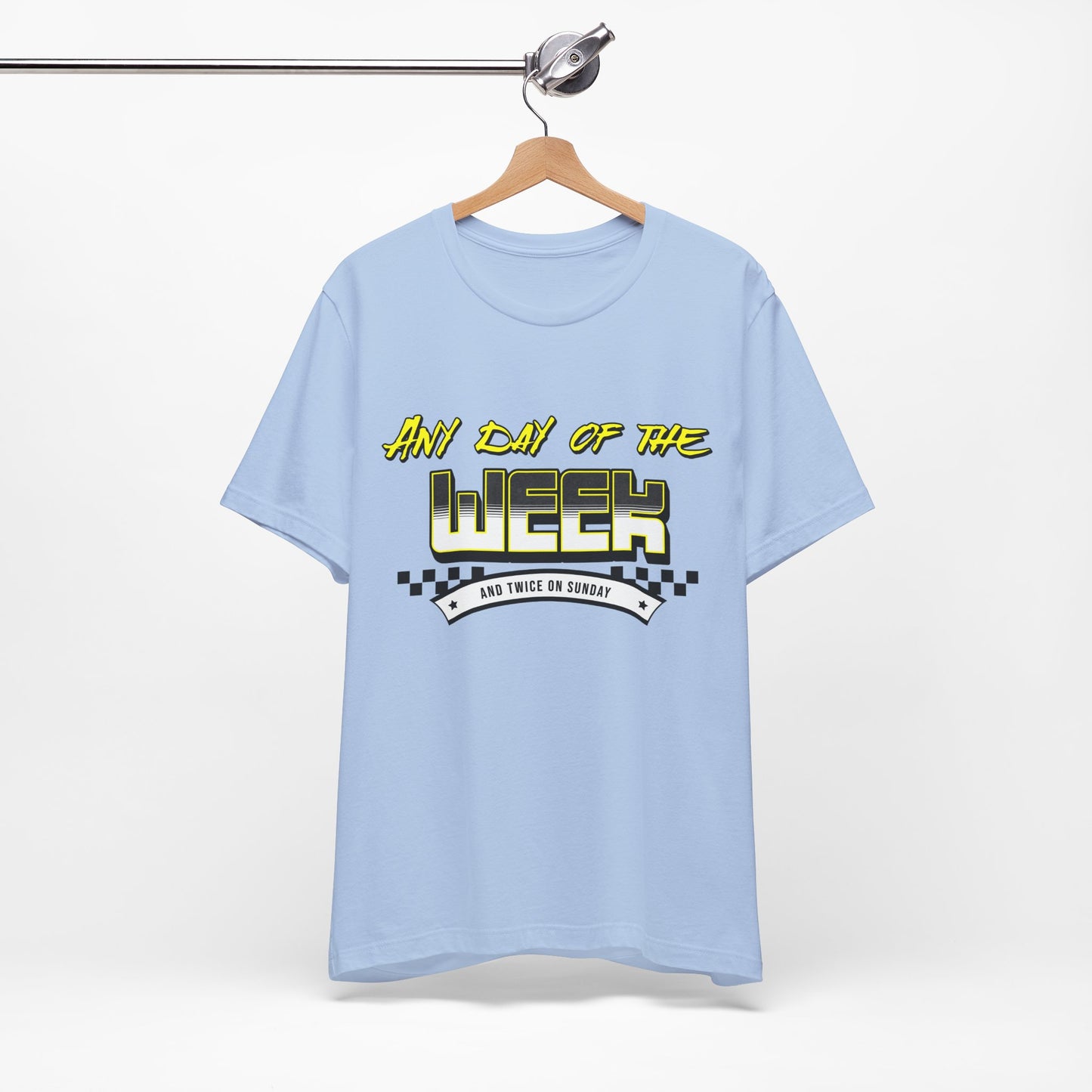 Sunday Vibes T-Shirt mit „Jeder Tag der Woche und zweimal an einem Sonntag“