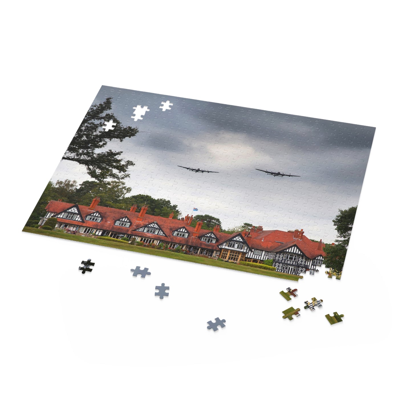 Puzzle - Bombardiers Lancaster survolant l'hôtel Petwood à Woodhall Spa dans le Lincolnshire
