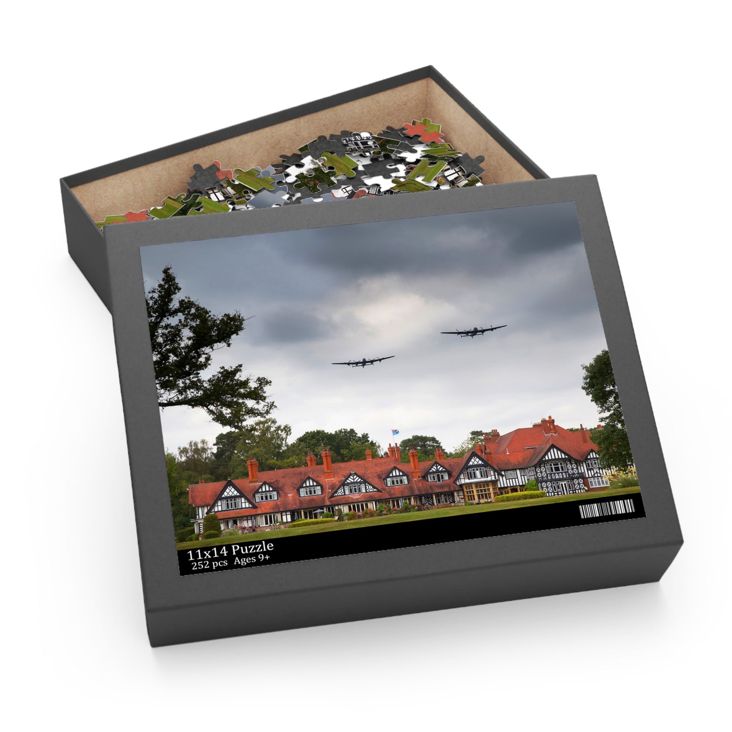 Puzzle - Bombardiers Lancaster survolant l'hôtel Petwood à Woodhall Spa dans le Lincolnshire