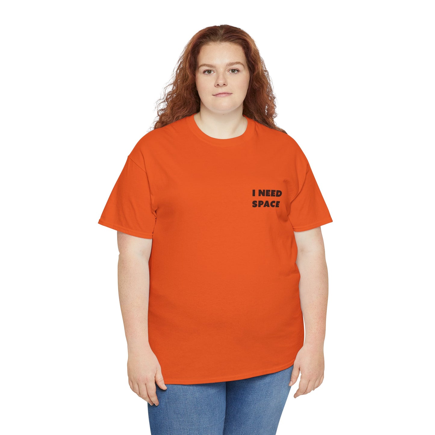 I Need Space Unisex-T-Shirt aus schwerer Baumwolle – lässiges T-Shirt mit Grafik für den Alltag