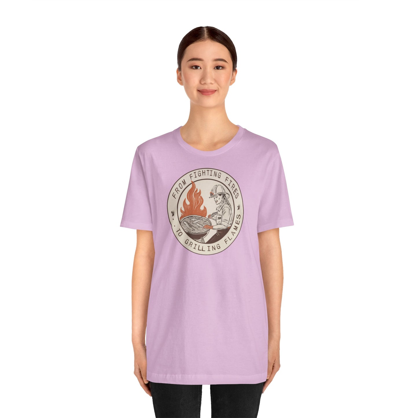 T-shirt à manches courtes Firefighter Grilling – De la lutte contre les incendies aux flammes des grillades