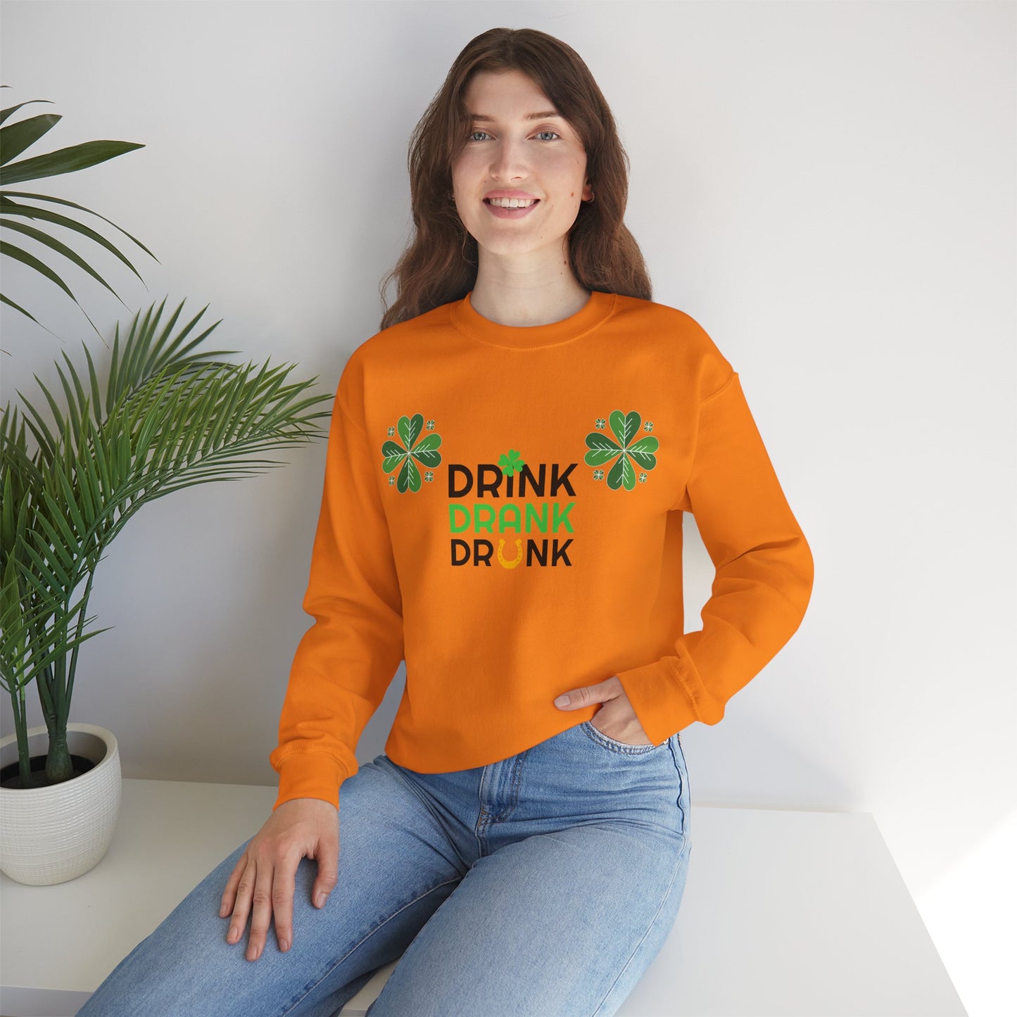 St. Patricks Day Getränk Crewneck Sweatshirt
