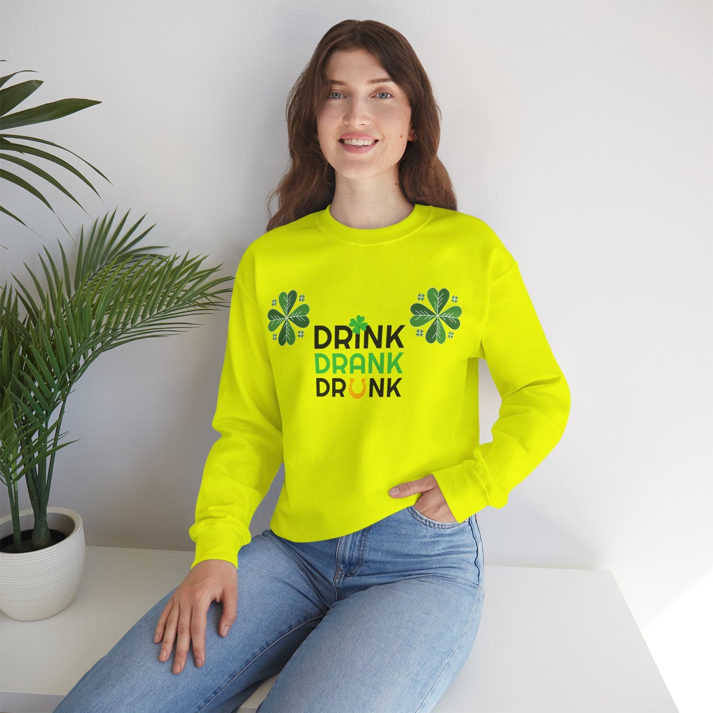 St. Patricks Day Getränk Crewneck Sweatshirt